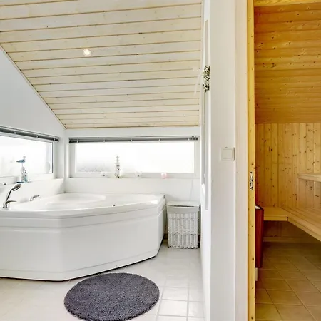 Iacobus - 400m From The Sea By Interhome Feriehus